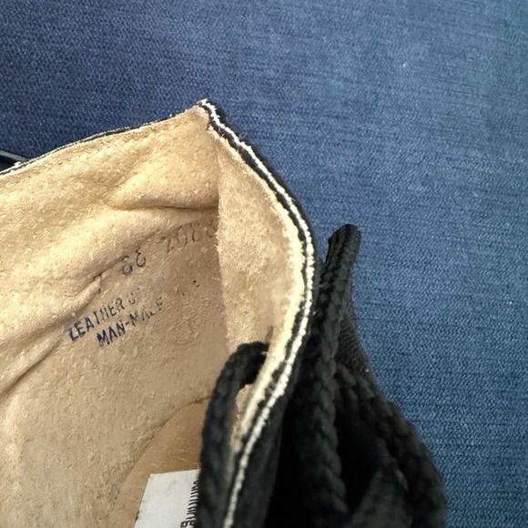 Mon Petit‎ Boutique Black Suede Kids Booties Size 7 - Picture 3 of 4